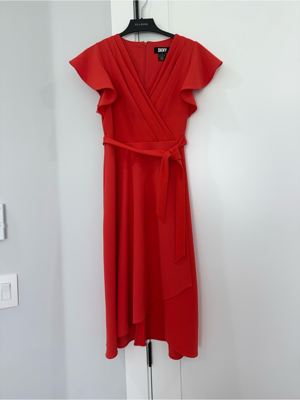 DKNY Women’s vibrated wrap Vneck dress tie waist flutter short sleeve size 6